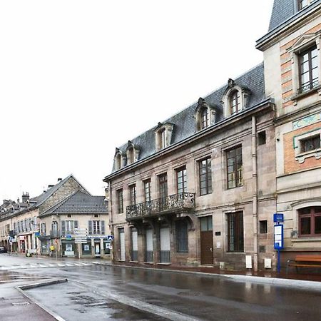 Ferienwohnung Les Pieds Dans L'Eau,La Tete Dans Les Nuages Luxeuil-les-Bains Exterior foto
