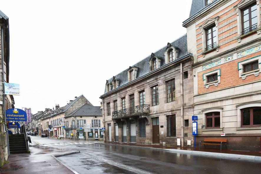 Ferienwohnung Les Pieds Dans L'Eau,La Tete Dans Les Nuages Luxeuil-les-Bains Exterior foto